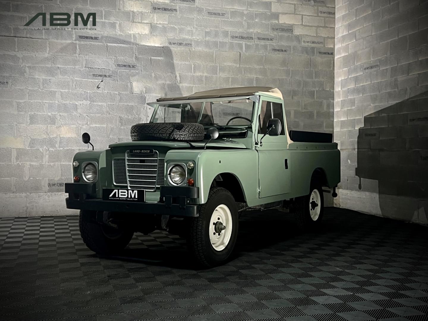 VENDU ☑️ Land Rover Serie IIA 109